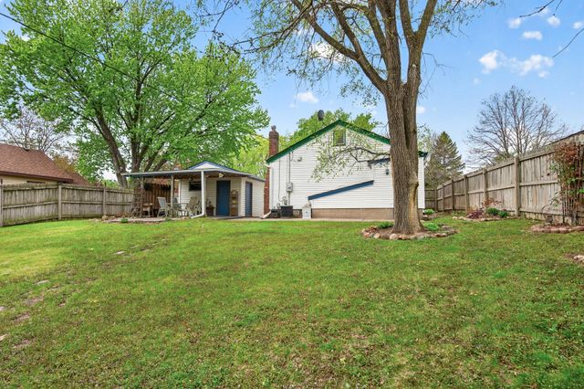 759 9th Avenue S, South Saint Paul, MN 55075