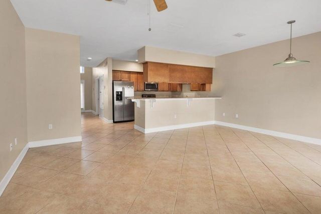 115 Beal Parkway D, Fort Walton Beach, FL 32548