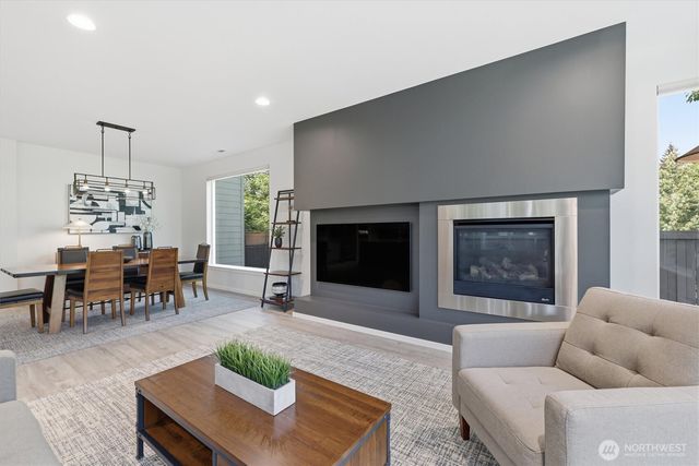 24855 237th Lane SE, Maple Valley, WA 98038