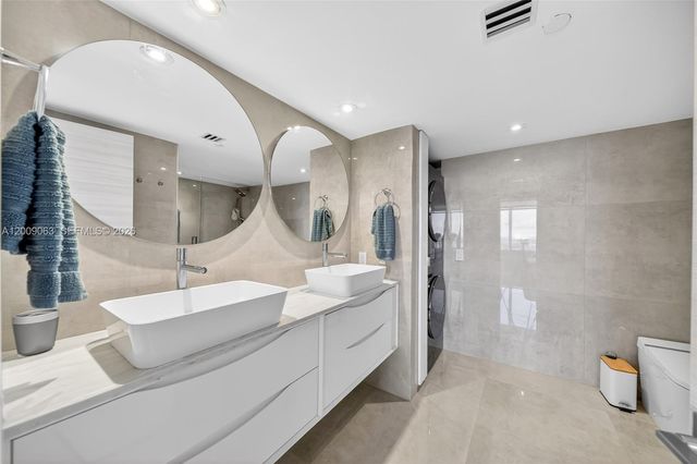 400 S Pointe Dr 2009, Miami Beach, FL 33139