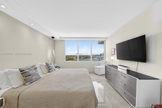 400 S Pointe Dr 2009, Miami Beach, FL 33139