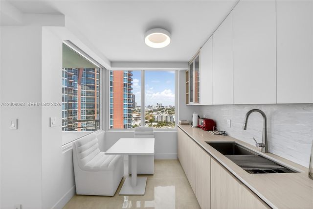 400 S Pointe Dr 2009, Miami Beach, FL 33139