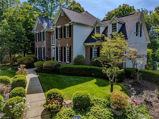 2188 Benwicke Drive, Pfafftown, NC 27040