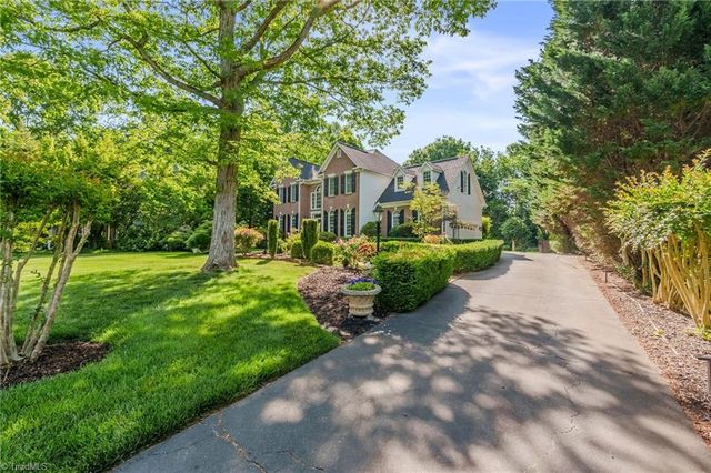 2188 Benwicke Drive, Pfafftown, NC 27040