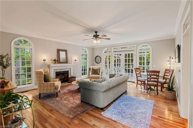 2188 Benwicke Drive, Pfafftown, NC 27040