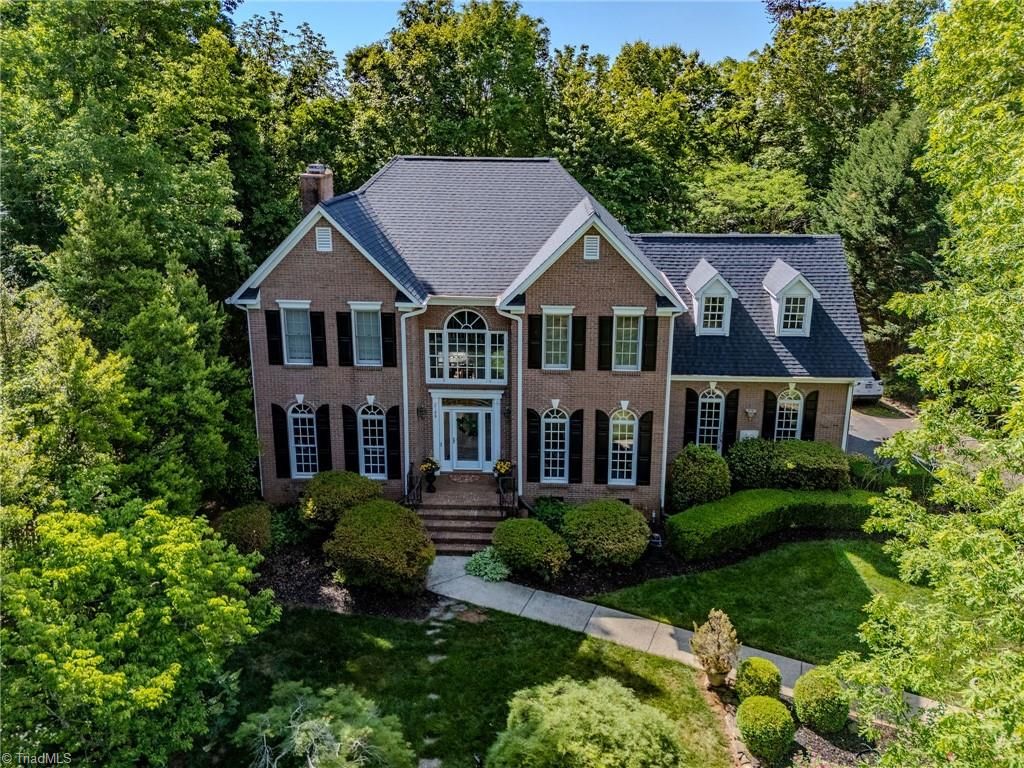 2188 Benwicke Drive, Pfafftown, NC 27040