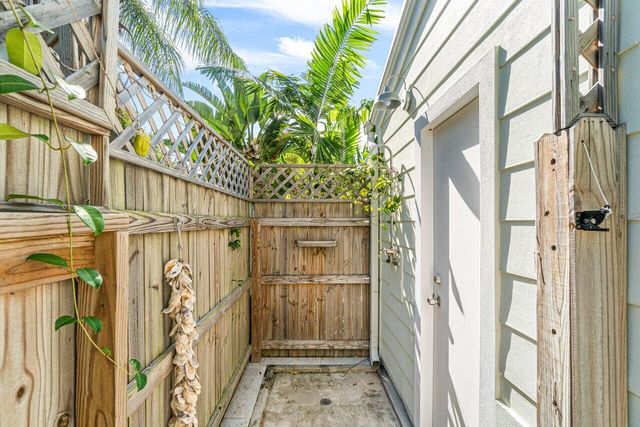 714 N Ocean Breeze, Lake Worth Beach, FL 33460