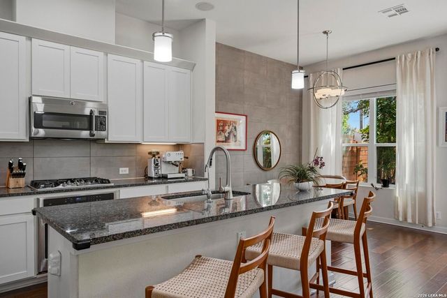 7914 ROANOKE RUN UNIT 26, San Antonio, TX 78240