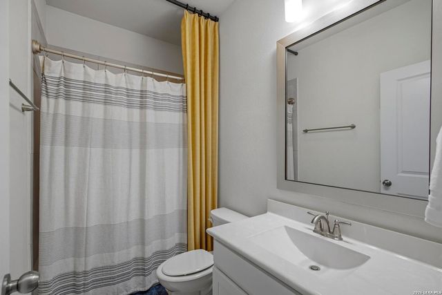 7914 ROANOKE RUN UNIT 26, San Antonio, TX 78240