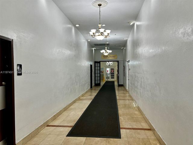 19201 Collins Avenue 432, Sunny Isles Beach, FL 33160
