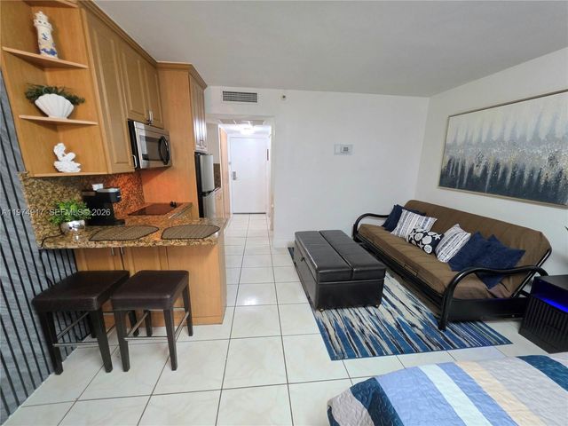 19201 Collins Avenue 432, Sunny Isles Beach, FL 33160