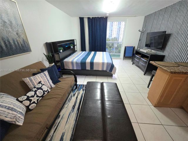 19201 Collins Avenue 432, Sunny Isles Beach, FL 33160