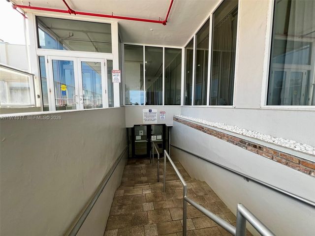 19201 Collins Avenue 432, Sunny Isles Beach, FL 33160