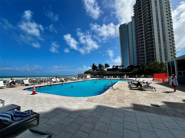 19201 Collins Avenue 432, Sunny Isles Beach, FL 33160