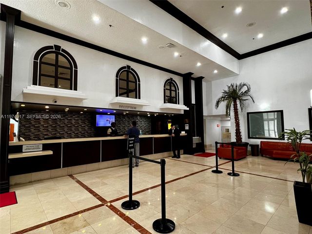 19201 Collins Avenue 432, Sunny Isles Beach, FL 33160