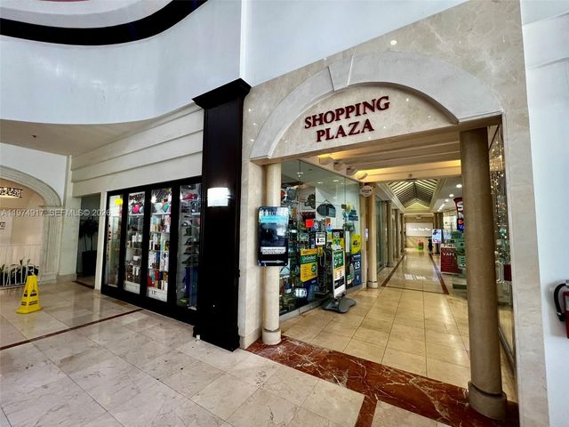 19201 Collins Avenue 432, Sunny Isles Beach, FL 33160