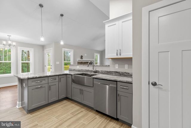 5608 BAZZANELLA DR, Mineral, VA 23117