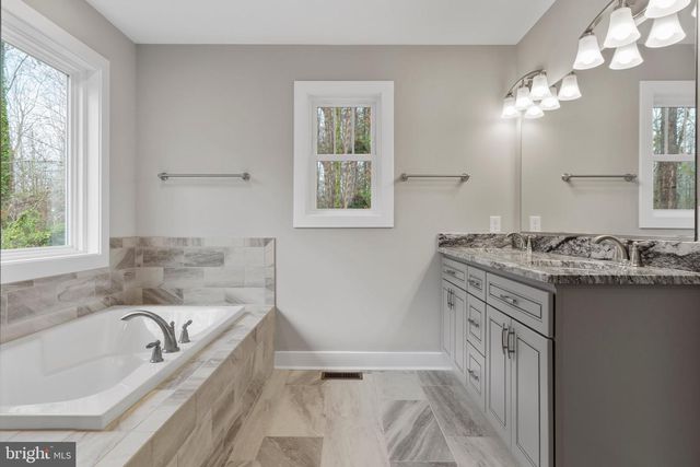 5608 BAZZANELLA DR, Mineral, VA 23117