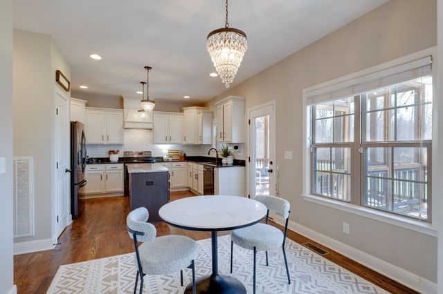 111 Amelia Drive, Bon Aqua, TN 37025