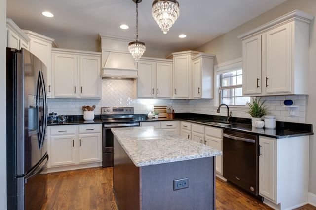 111 Amelia Drive, Bon Aqua, TN 37025