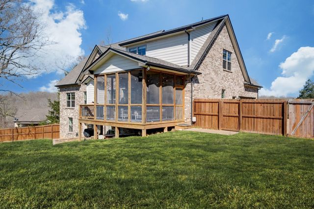 111 Amelia Drive, Bon Aqua, TN 37025