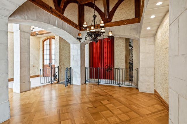 6108 S Bluff Ridge Road, Ozark, MO 65721