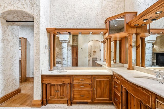 6108 S Bluff Ridge Road, Ozark, MO 65721