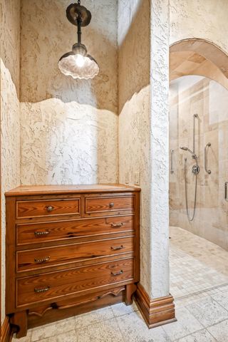 6108 S Bluff Ridge Road, Ozark, MO 65721