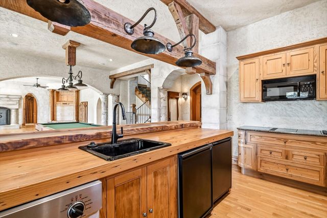 6108 S Bluff Ridge Road, Ozark, MO 65721