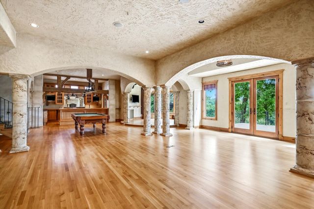 6108 S Bluff Ridge Road, Ozark, MO 65721