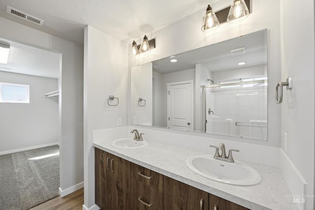 14068 Shiny Spruce St, Caldwell, ID 83607