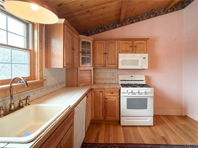 1815 School Street, Brookfield, NY 13364