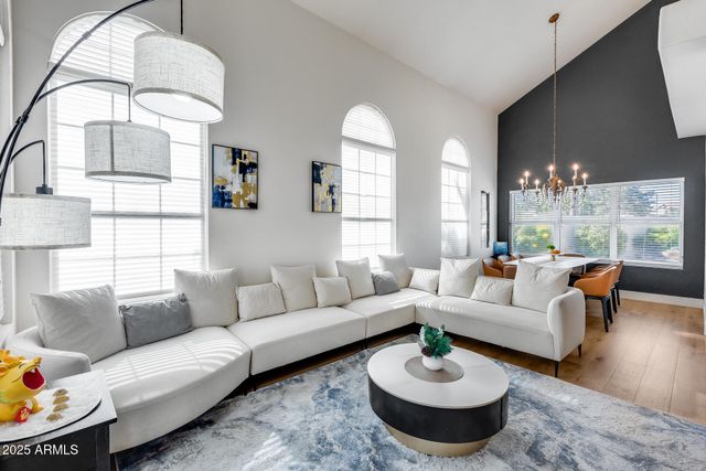 2158 W PENINSULA Circle, Chandler, AZ 85248