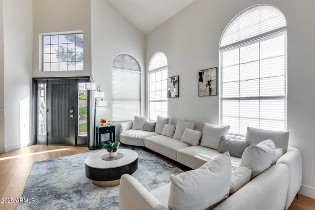 2158 W PENINSULA Circle, Chandler, AZ 85248