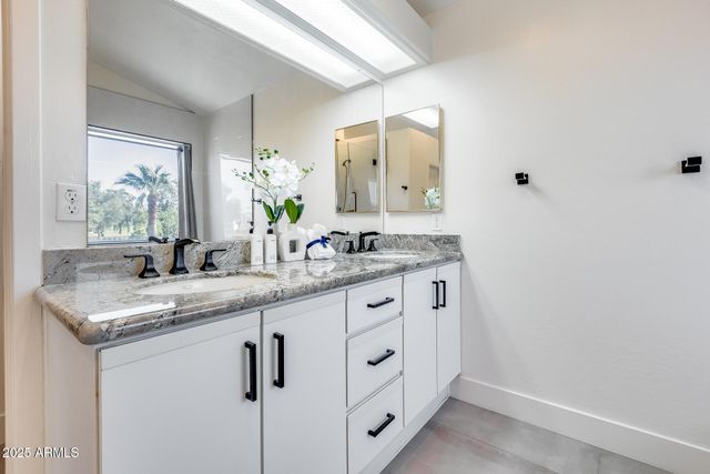 2158 W PENINSULA Circle, Chandler, AZ 85248