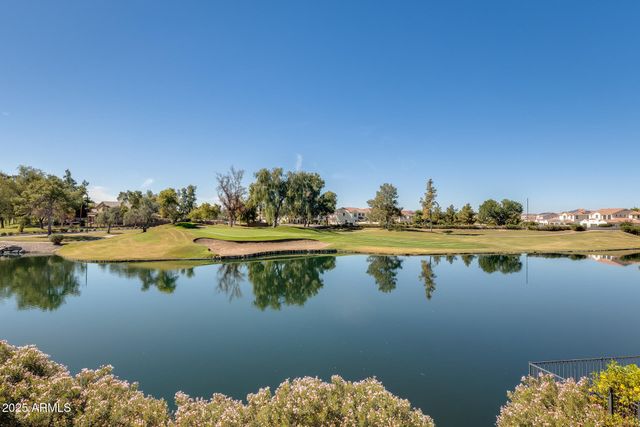 2158 W PENINSULA Circle, Chandler, AZ 85248