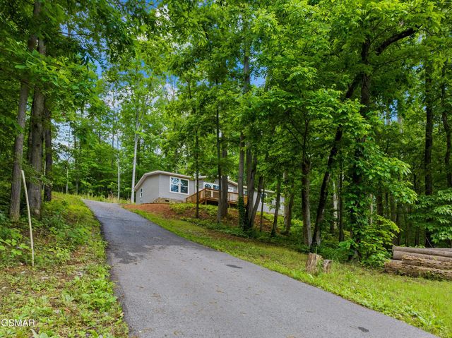 1452 Lower English Creek Road, Newport, TN 37821