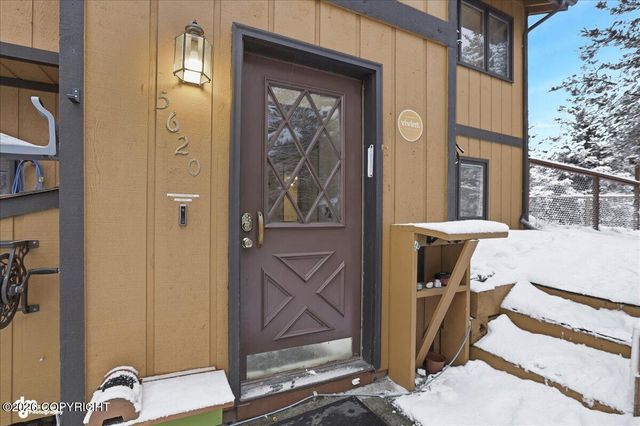 5620 Kallander Avenue, Anchorage, AK 99516
