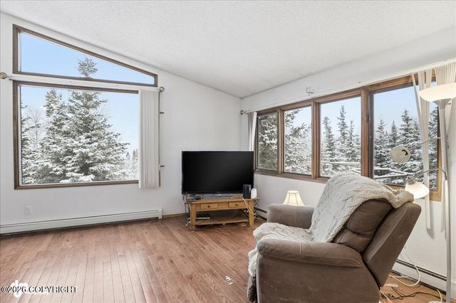 5620 Kallander Avenue, Anchorage, AK 99516