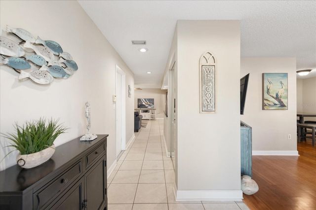 9428 LAURA ANNE DRIVE, Seminole, FL 33776