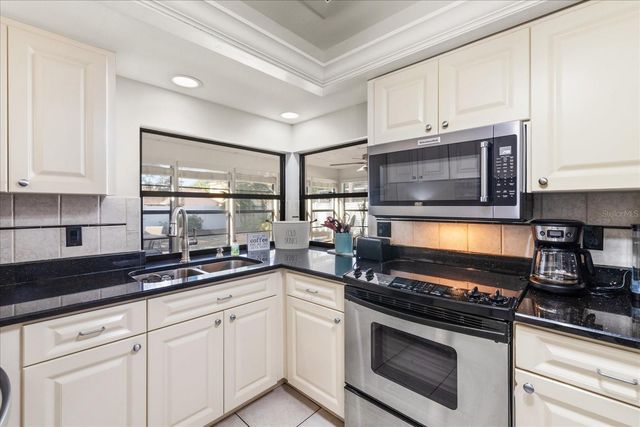 9428 LAURA ANNE DRIVE, Seminole, FL 33776