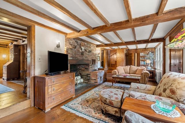 34 Miles River Road, Hamilton, MA 01982