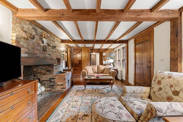34 Miles River Road, Hamilton, MA 01982