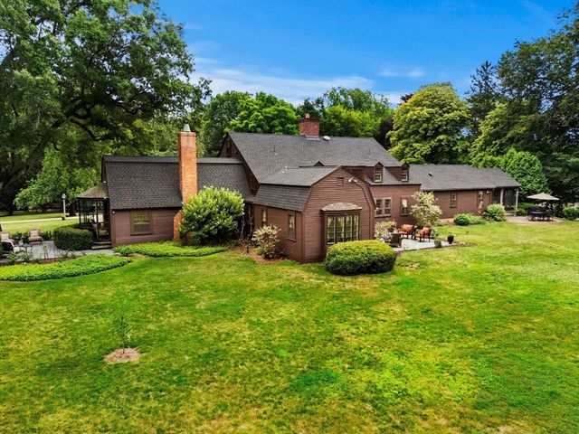 34 Miles River Road, Hamilton, MA 01982