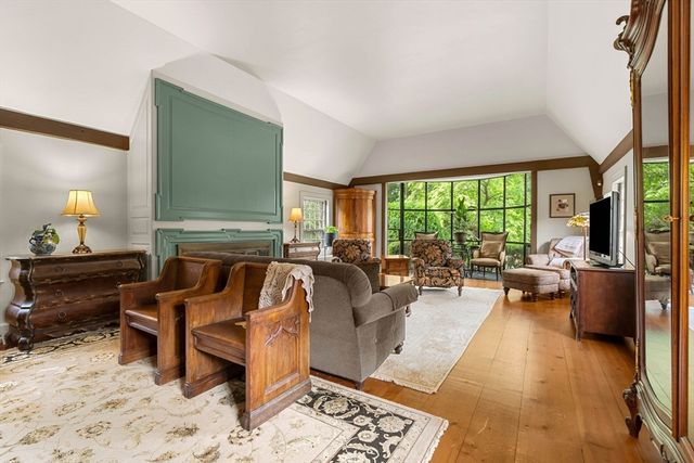 34 Miles River Road, Hamilton, MA 01982