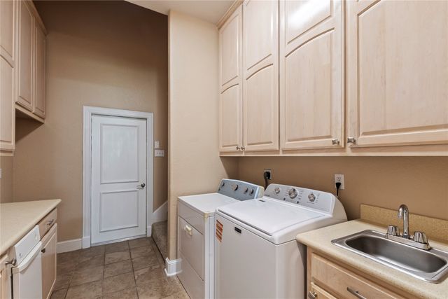 10776 Legg Drive, Kemp, TX 75143