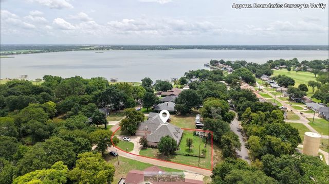 10776 Legg Drive, Kemp, TX 75143