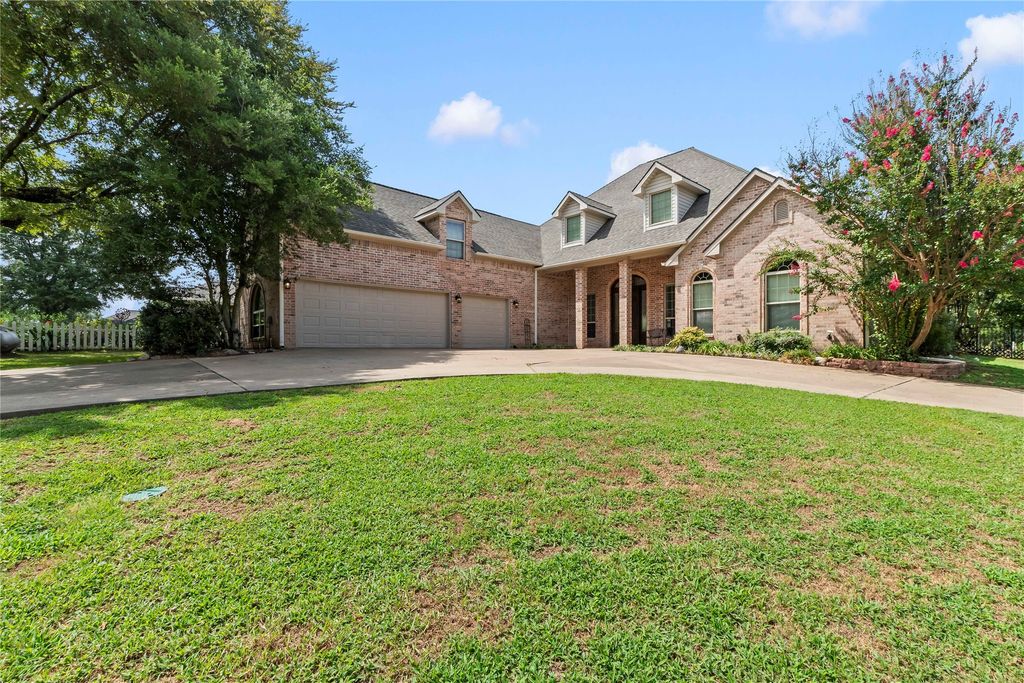 10776 Legg Drive, Kemp, TX 75143