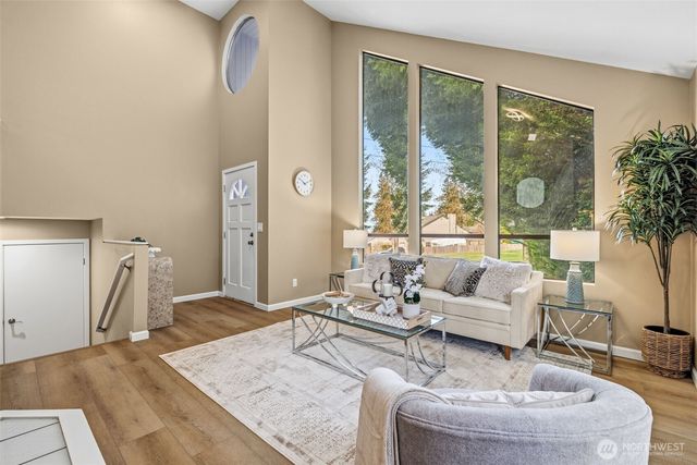 19532 135th Avenue SE, Renton, WA 98058