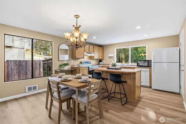 19532 135th Avenue SE, Renton, WA 98058